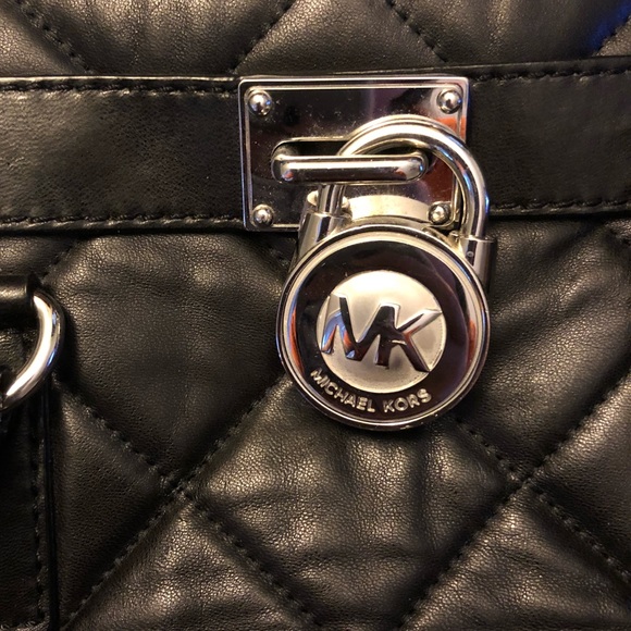 Michael Kors Quilted Hamilton Tote [MOVING SALE!‼️🚨] - Picture 2 of 8